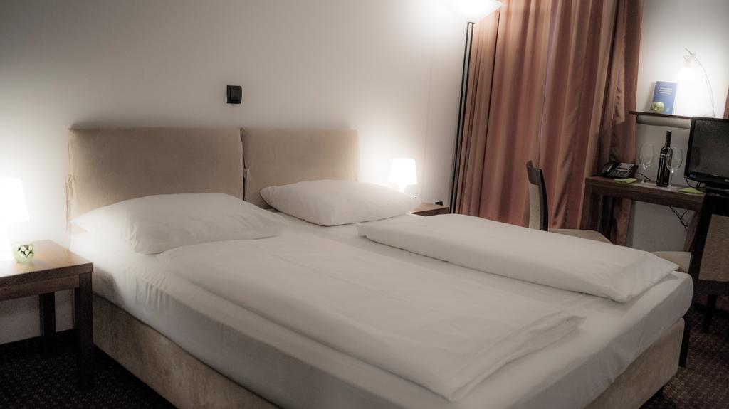 Hotel Hillinger Bécs Szoba fotó